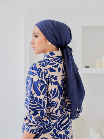 Alam Foliage Abstract in Royal Blue