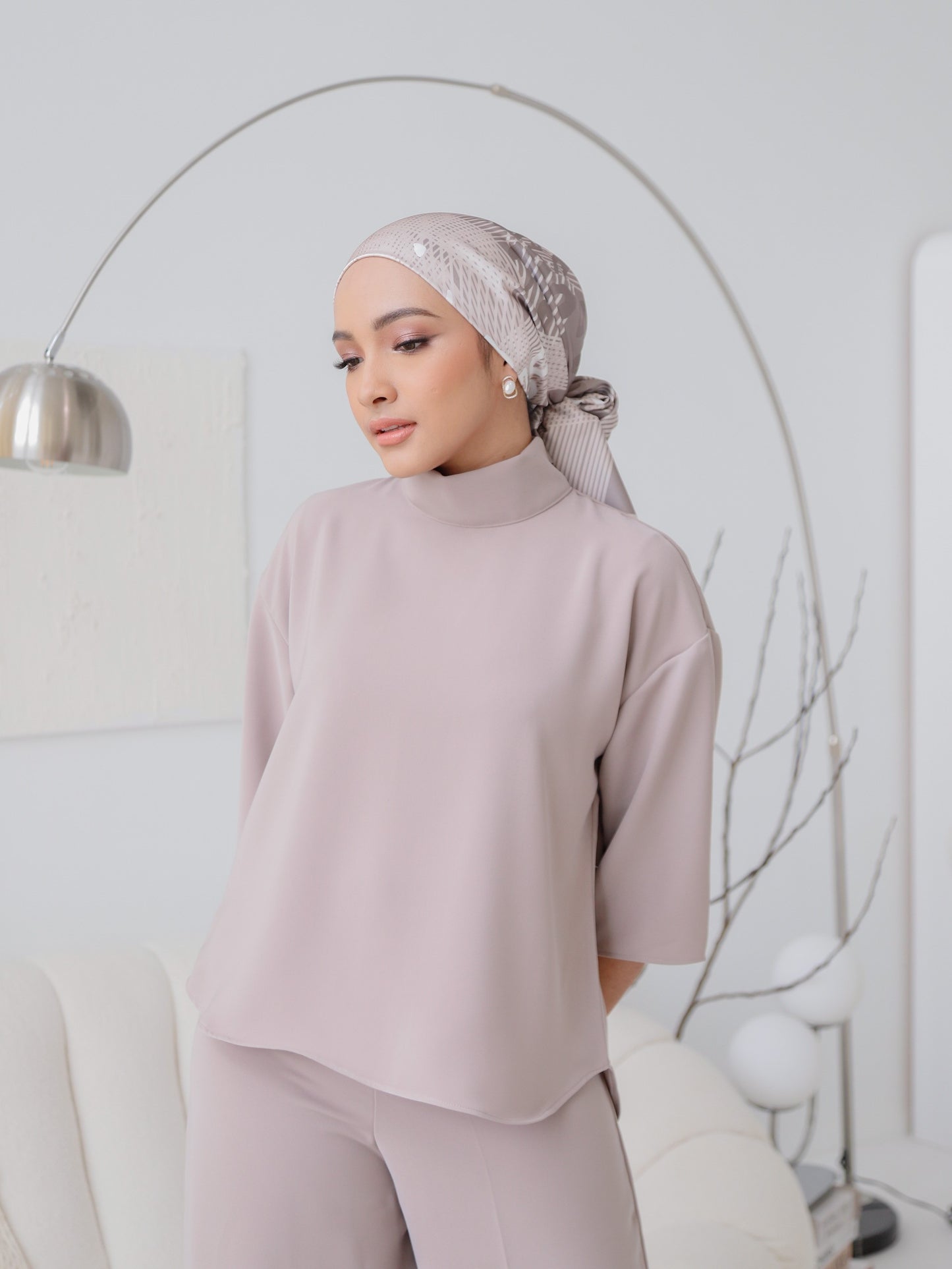 Bayu Set in Taupe